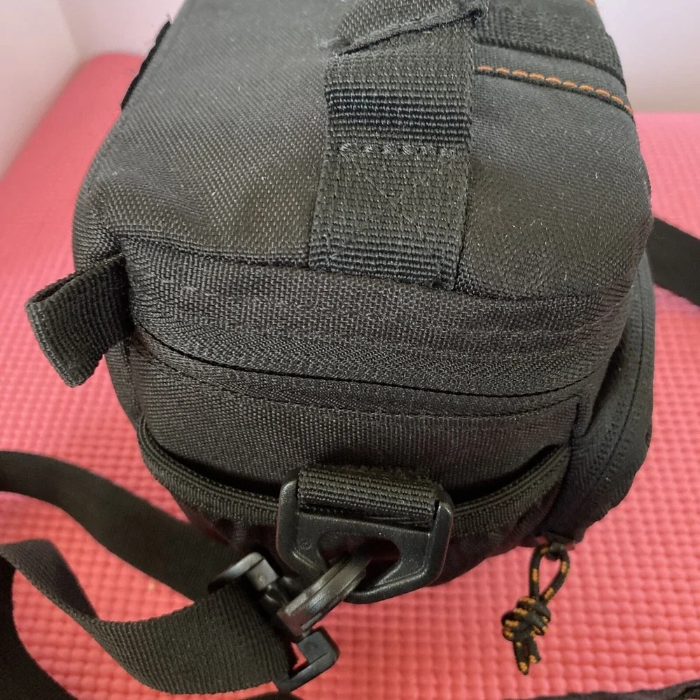 Lowepro Adventura TLZ 15 Black Topload Camera Bag Compact‎ Size DSLR Storage Bag